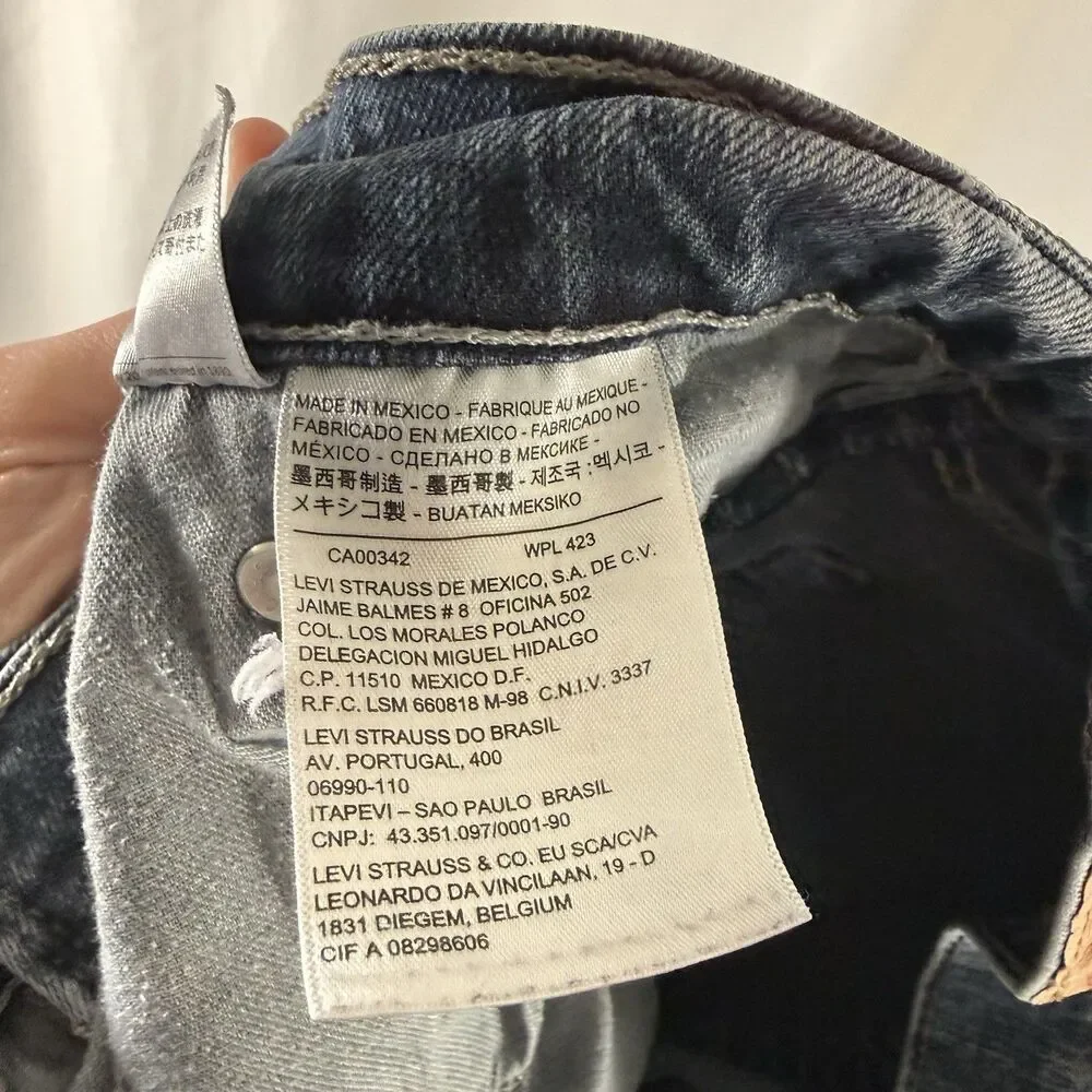 Levi's 505 Jeans Men's 34x32 Medium Wash Denim Straight Leg Flat Front Pockets